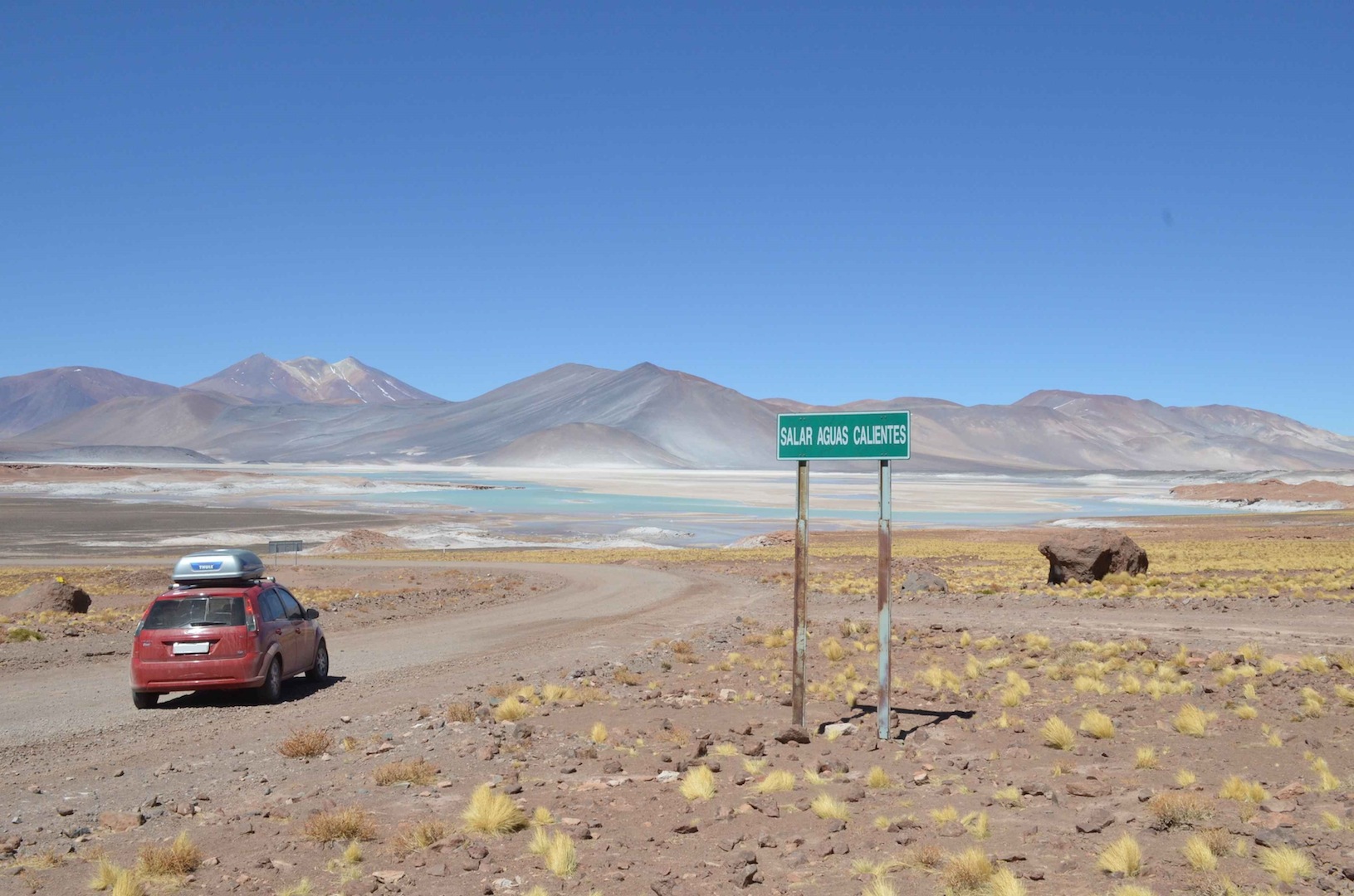 Aventura de Outros Viajantes] Viagem de carro realizada por Guilherme,  Marília, Maurício e Joana pela Argentina, Chile, Peru e Bolívia – Viajando de  Carro