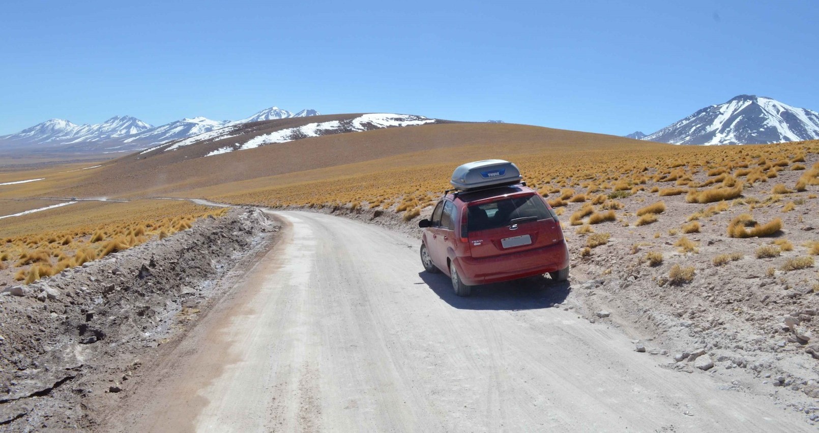 Aventura de Outros Viajantes] Viagem de carro realizada por Guilherme,  Marília, Maurício e Joana pela Argentina, Chile, Peru e Bolívia – Viajando de  Carro